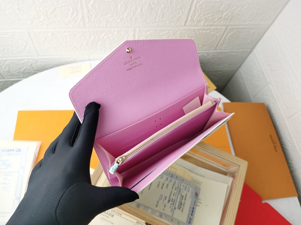 LVコピーウォレット角部分ディテール